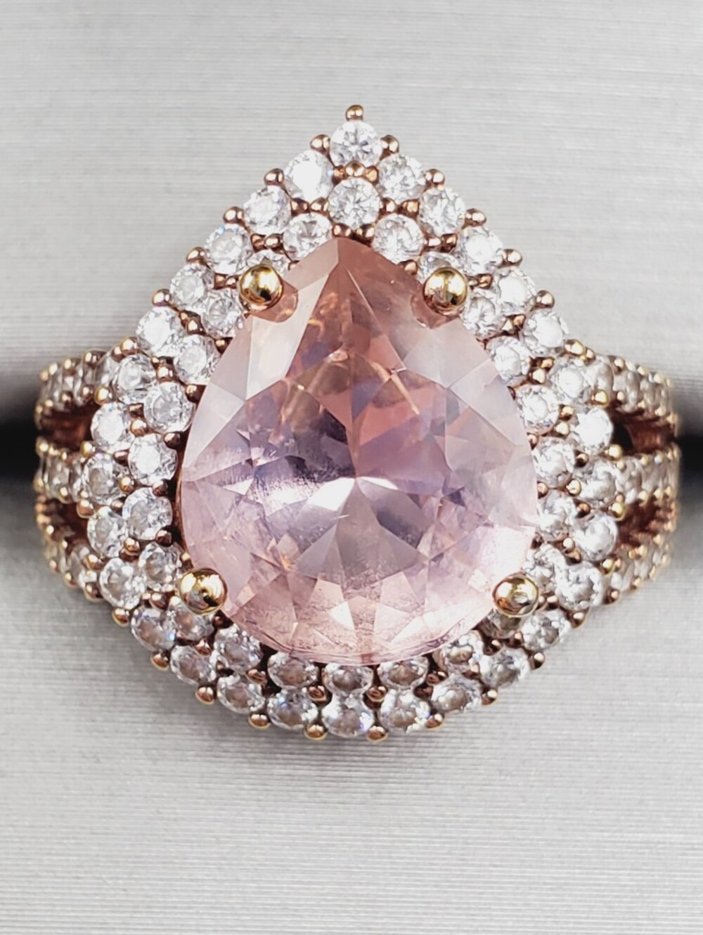 4 Carat Morganite & Double Halo Ring - Yellow - Rose Gold - 925 Sterling Silver